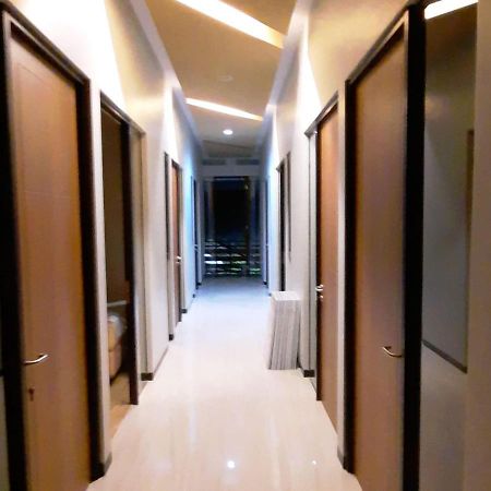 Phoenix Guest House Surabaja Zewnętrze zdjęcie