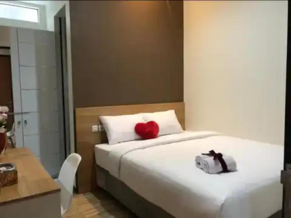 Phoenix Guest House Surabaja Zewnętrze zdjęcie