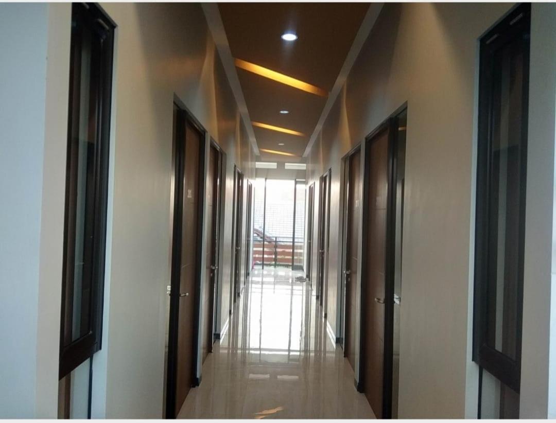 Phoenix Guest House Surabaja Zewnętrze zdjęcie